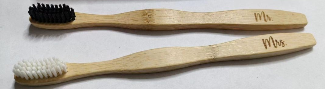 Mr. and Mrs. Toothbrush Set Deluxe